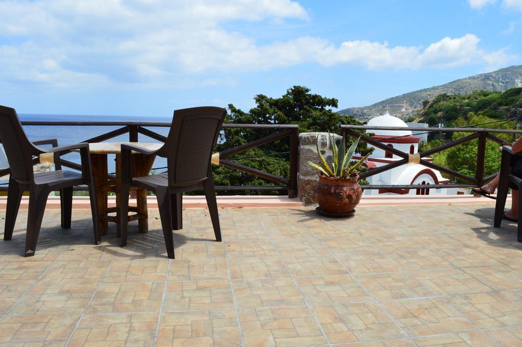 Romantzo Mandraki  Ngoại thất bức ảnh